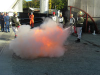 可燃物火災対策の推進　消防訓練（消防署と共同）